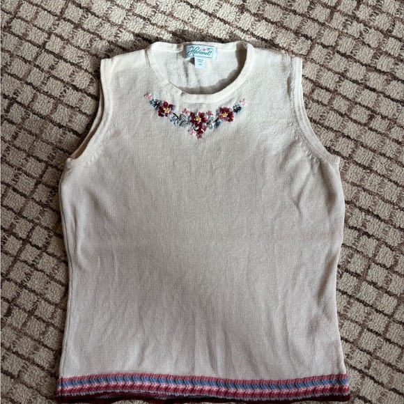 Haband Tops - Vintage Embroidered Haband sweater tank
